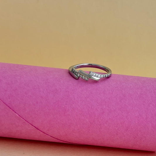 Dazzling Crossover Crystal Ring - Stylish Gift for Her